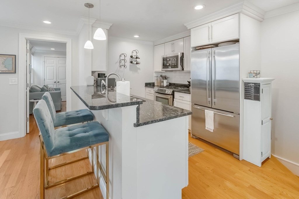 65 Green Street, Unit 1 Boston, MA 02129 - Photo 7 of 25