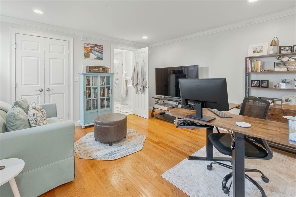 65 Green Street, Unit 1 Boston, MA 02129 - Photo 10 of 25