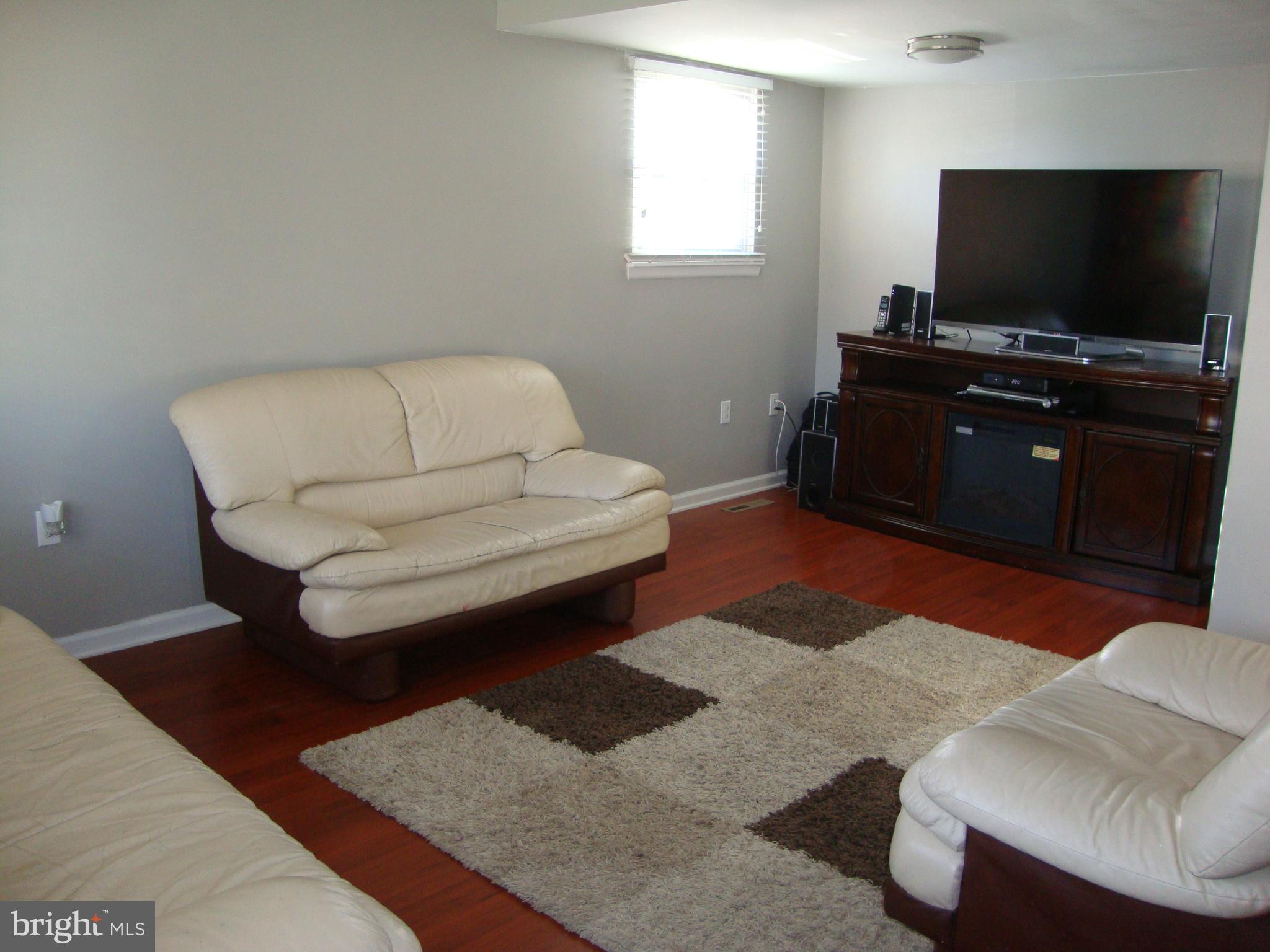 328 Laburnum Road Edgewood, MD 21040 - Photo 12 of 41 Freshly Painted Living Room