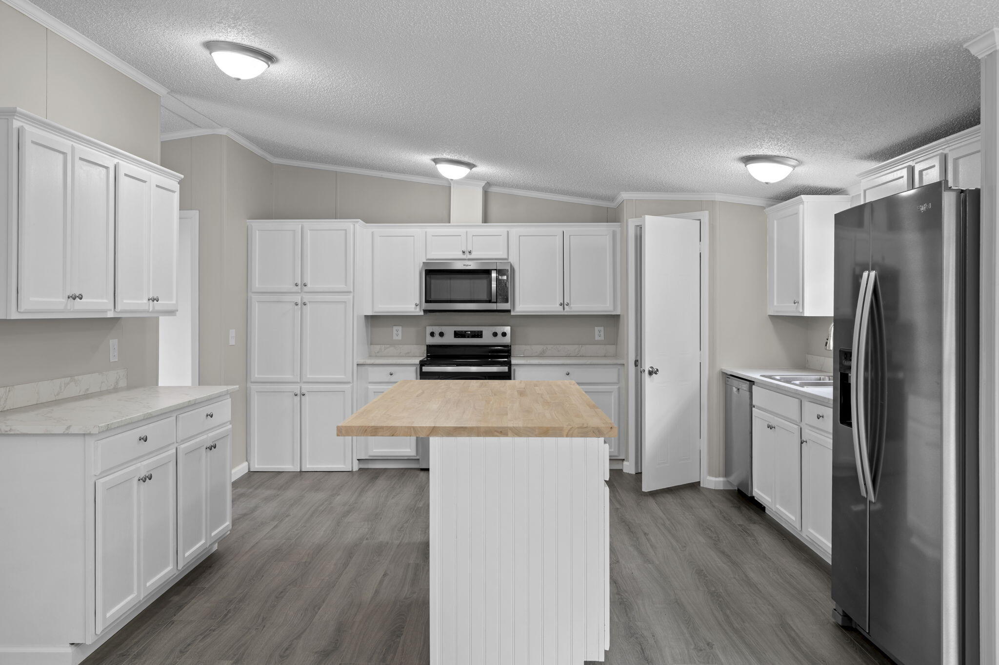 258 Rodeo Drive Eutawville, SC 29048 - Photo 27 of 57 27-web-or-mls-DSC_4083