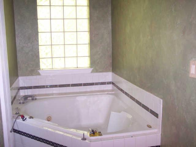 112 Lakeshore Road Mount Juliet, TN 37122 - Photo 12 of 19 Big tub and separate shower in the master bath