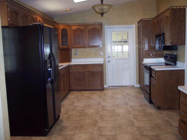 112 Lakeshore Road Mount Juliet, TN 37122 - Photo 7 of 19 New refrigerator and stove