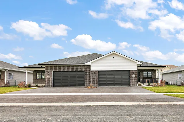 $3,200 | 2037 Isabella Lane, Minooka, IL 60447