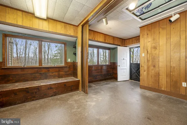 a view of an entryway