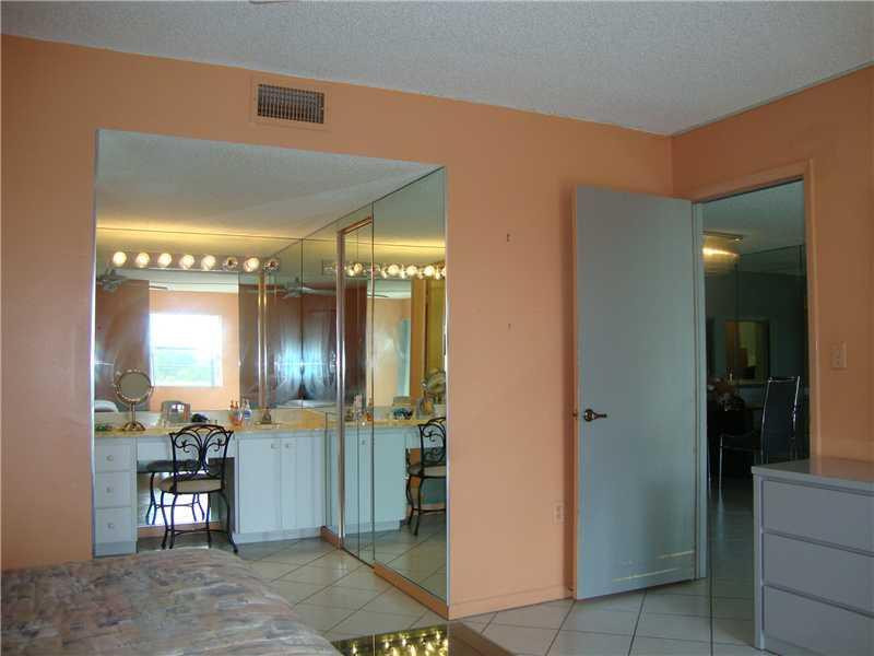 3920 Inverrary Boulevard, Unit C507 Lauderhill, FL 33319 - Photo 9 of 25 Bedroom Master