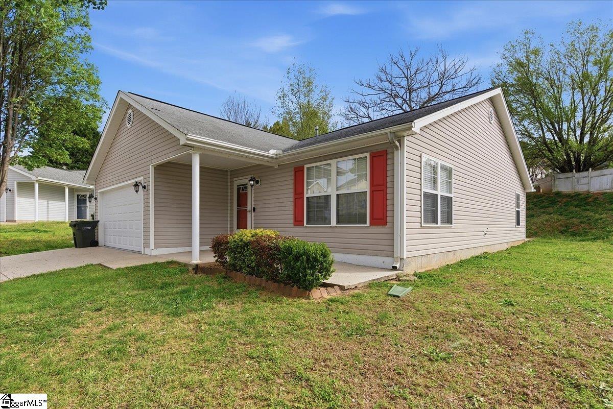 20 Laurelhurst Court Greer, SC 29650 - Photo 2 of 28
