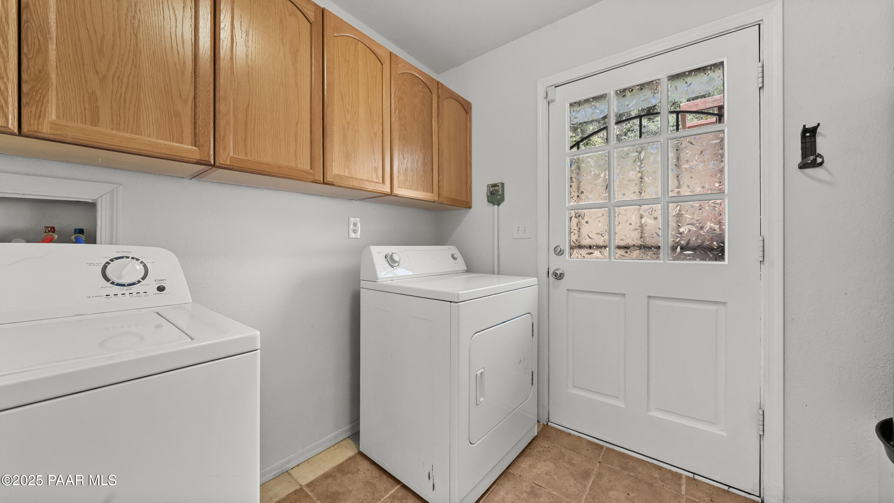 249 South Lynx Creek Road Prescott, AZ 86303 - Photo 30 of 124 a utility room with dryer and washer