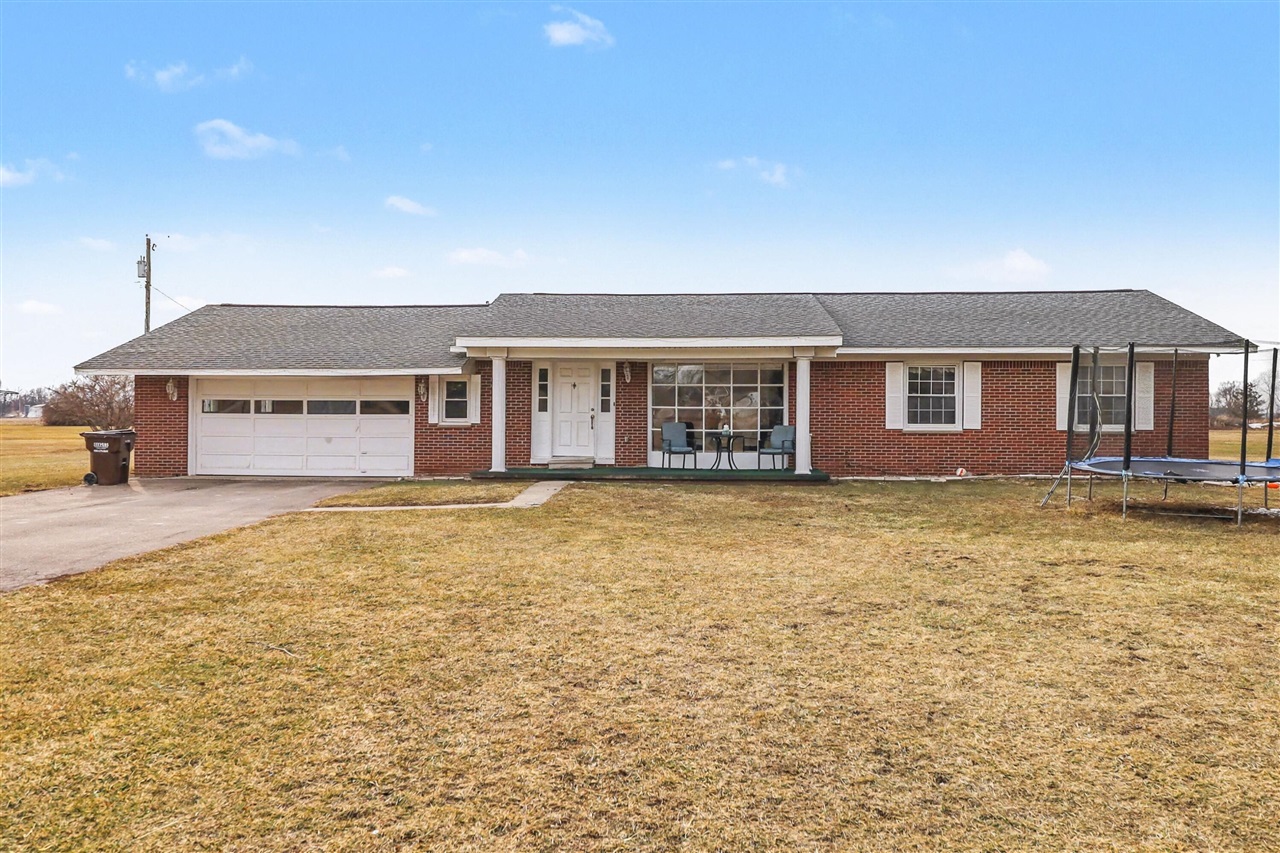 11329 Crowe Road Milan, MI 48160 - Photo 3 of 45