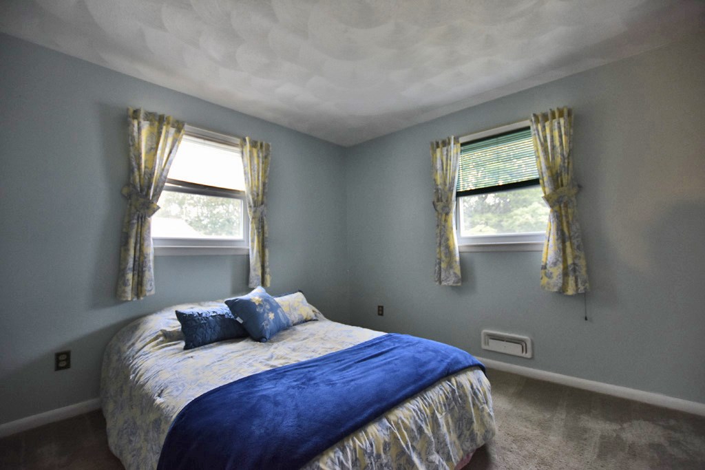 238 Nimitz Road Woonsocket, RI 02895 - Photo 7 of 14