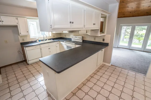 $329,900 | W179N9765 Riversbend Circle West, Germantown, WI 53022