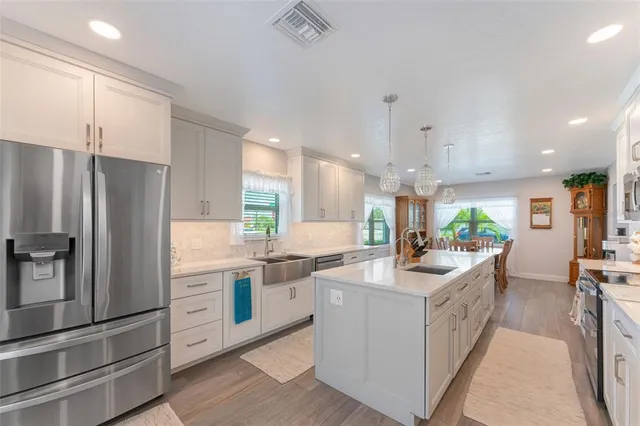 a view of a walk in closet