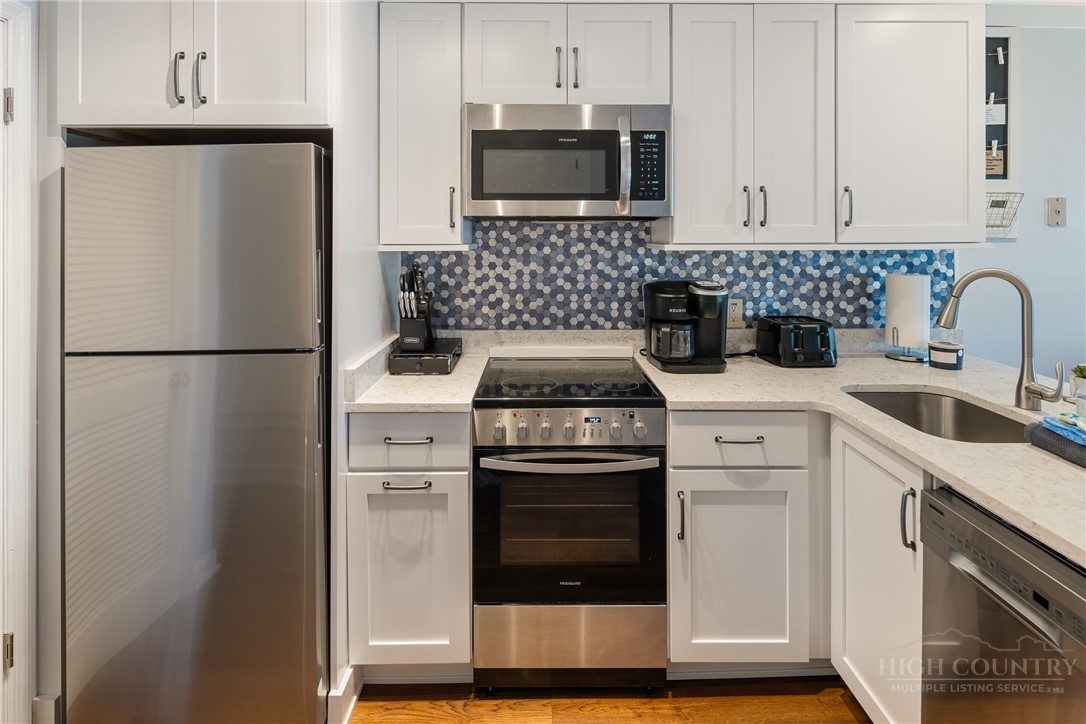 301 Pinnacle Inn Road, Unit 1110 Beech Mountain, NC 28604 - Photo 6 of 49