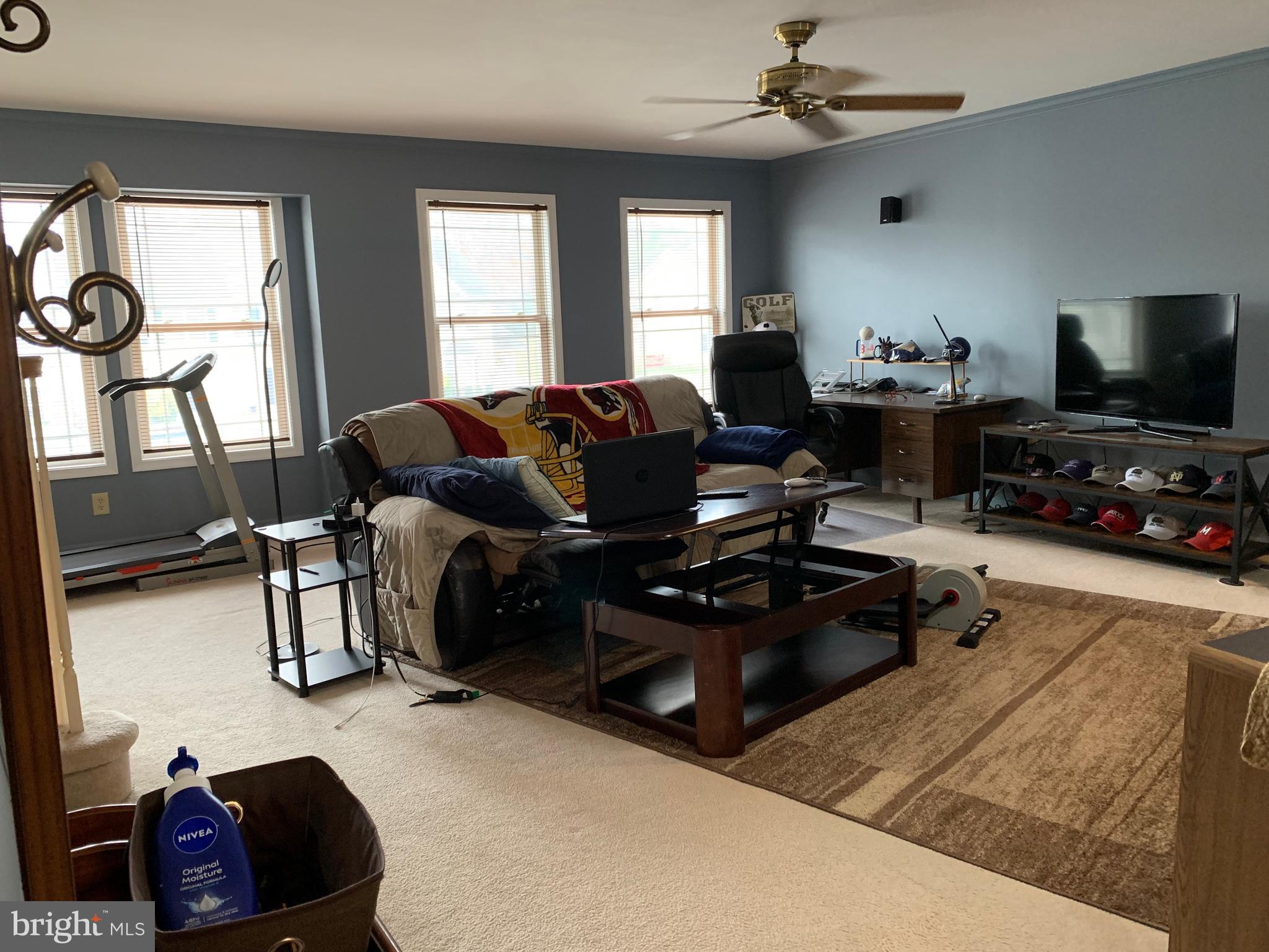 78 Baltusrol Drive Charles Town, WV 25414 - Photo 17 of 26 a living room with furniture
