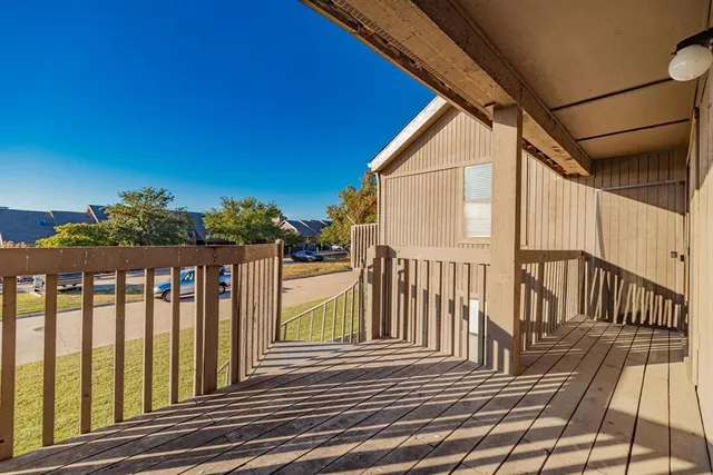 $199,000 | 1106 Signal Ridge Place, Rockwall, TX 75032