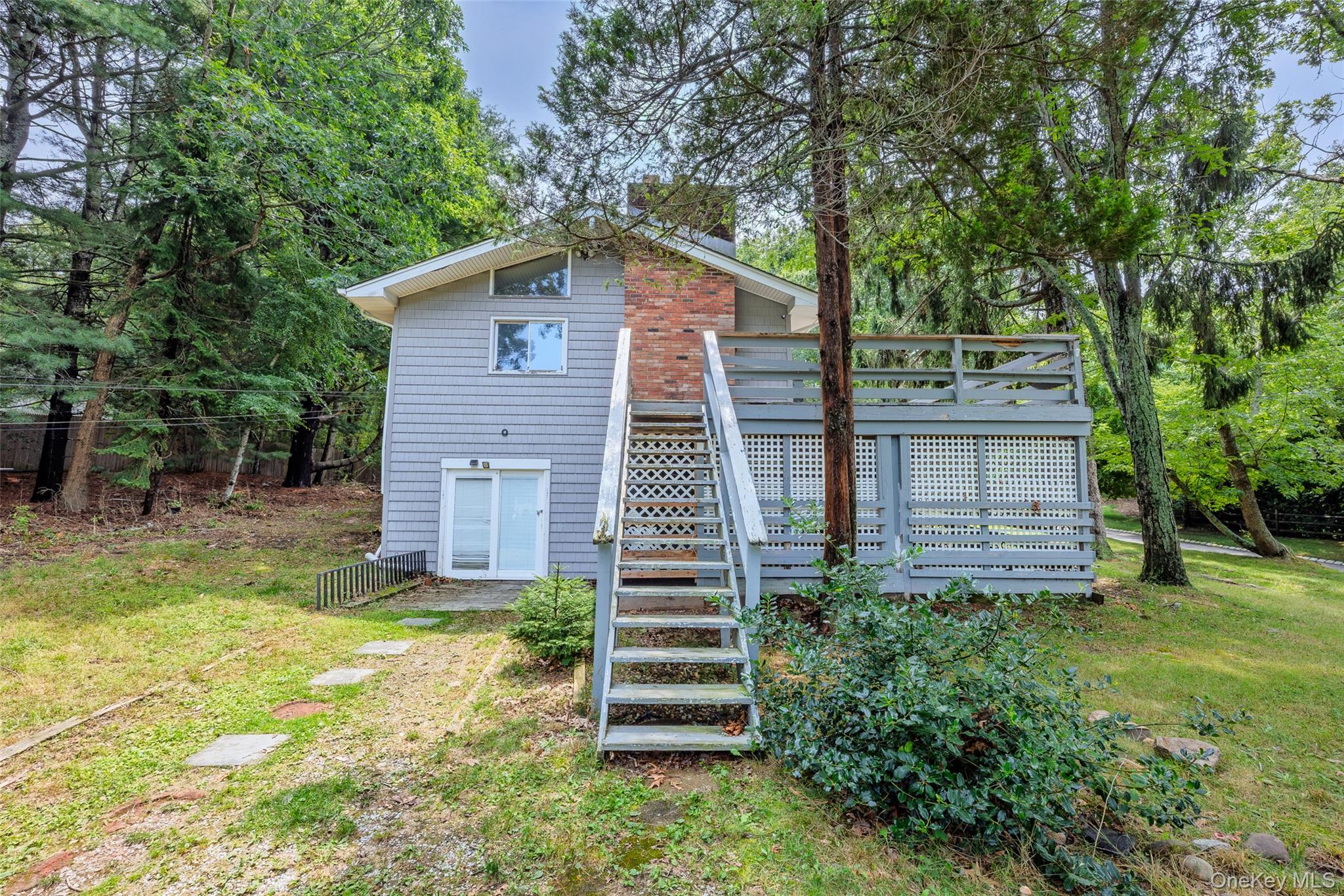 142 Fish Cove Road Southampton, NY 11968 - Photo 6 of 38 Gallery Image 6
