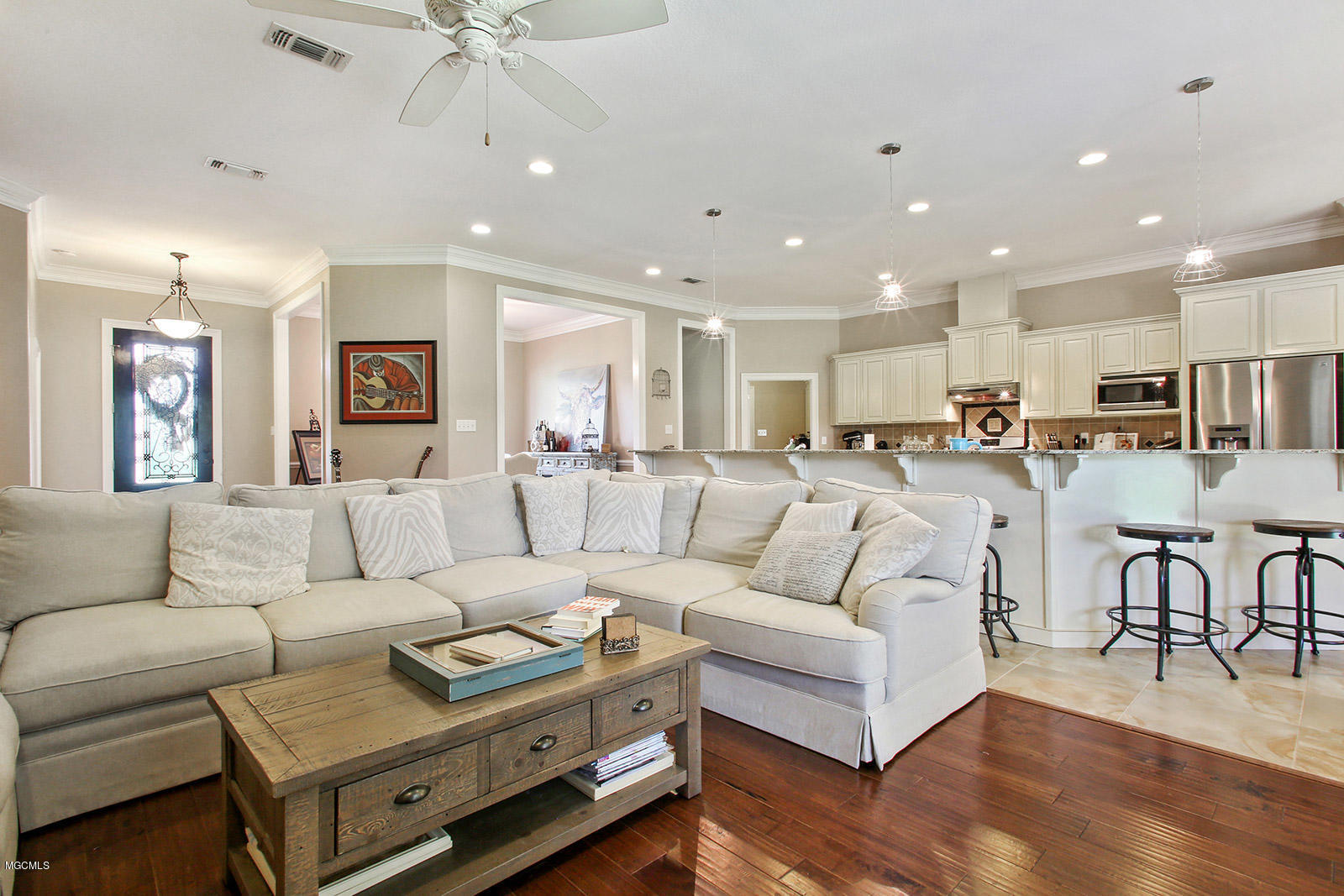 10116 Jordan Road Ocean Springs, MS 39565 - Photo 11 of 25 JordanRdLiving