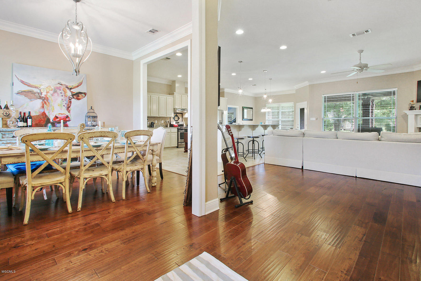 10116 Jordan Road Ocean Springs, MS 39565 - Photo 4 of 25 Jordanrdfoyer