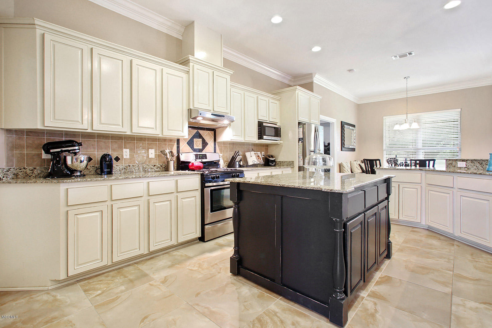 10116 Jordan Road Ocean Springs, MS 39565 - Photo 7 of 25 jordanrdkitchen