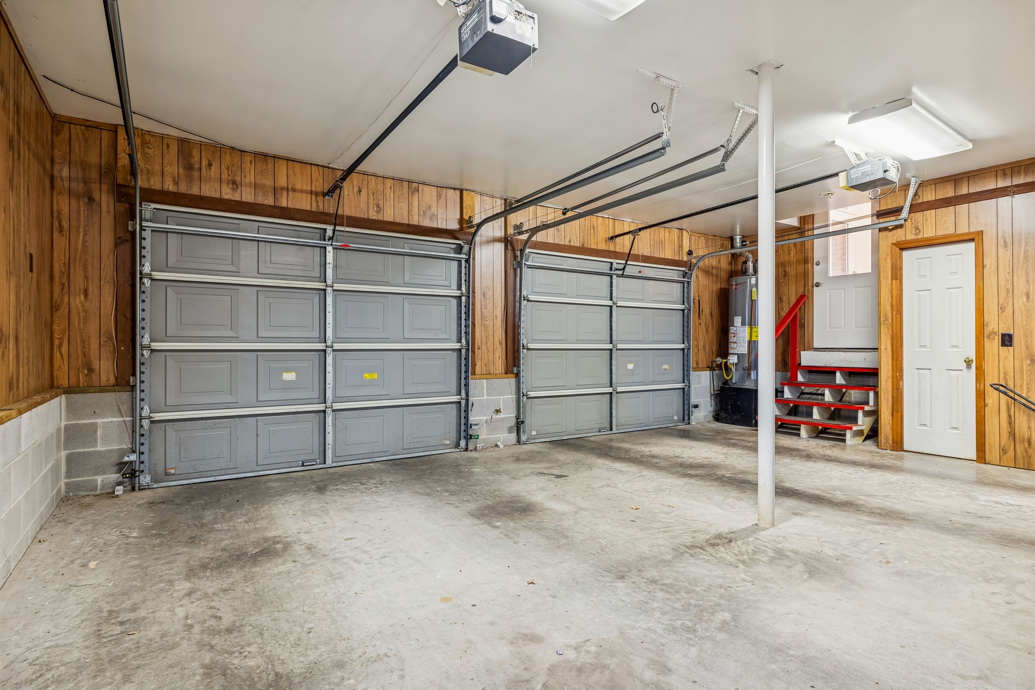 1010 Street Road Kingston Springs, TN 37082 - Photo 44 of 94 a view of an empty room with cabinet