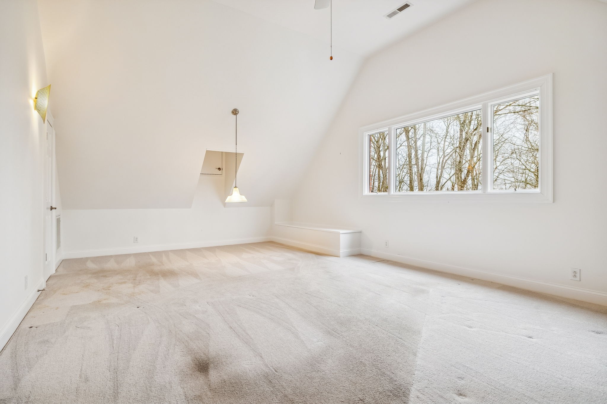 1010 Street Road Kingston Springs, TN 37082 - Photo 72 of 94 an empty room with windows