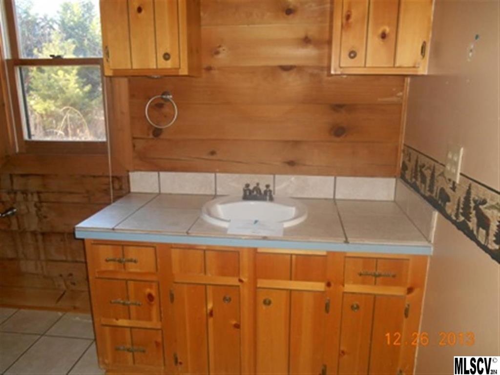 3694 Cook Road Valdese, NC 28690 - Photo 5 of 9 Gallery Image 5
