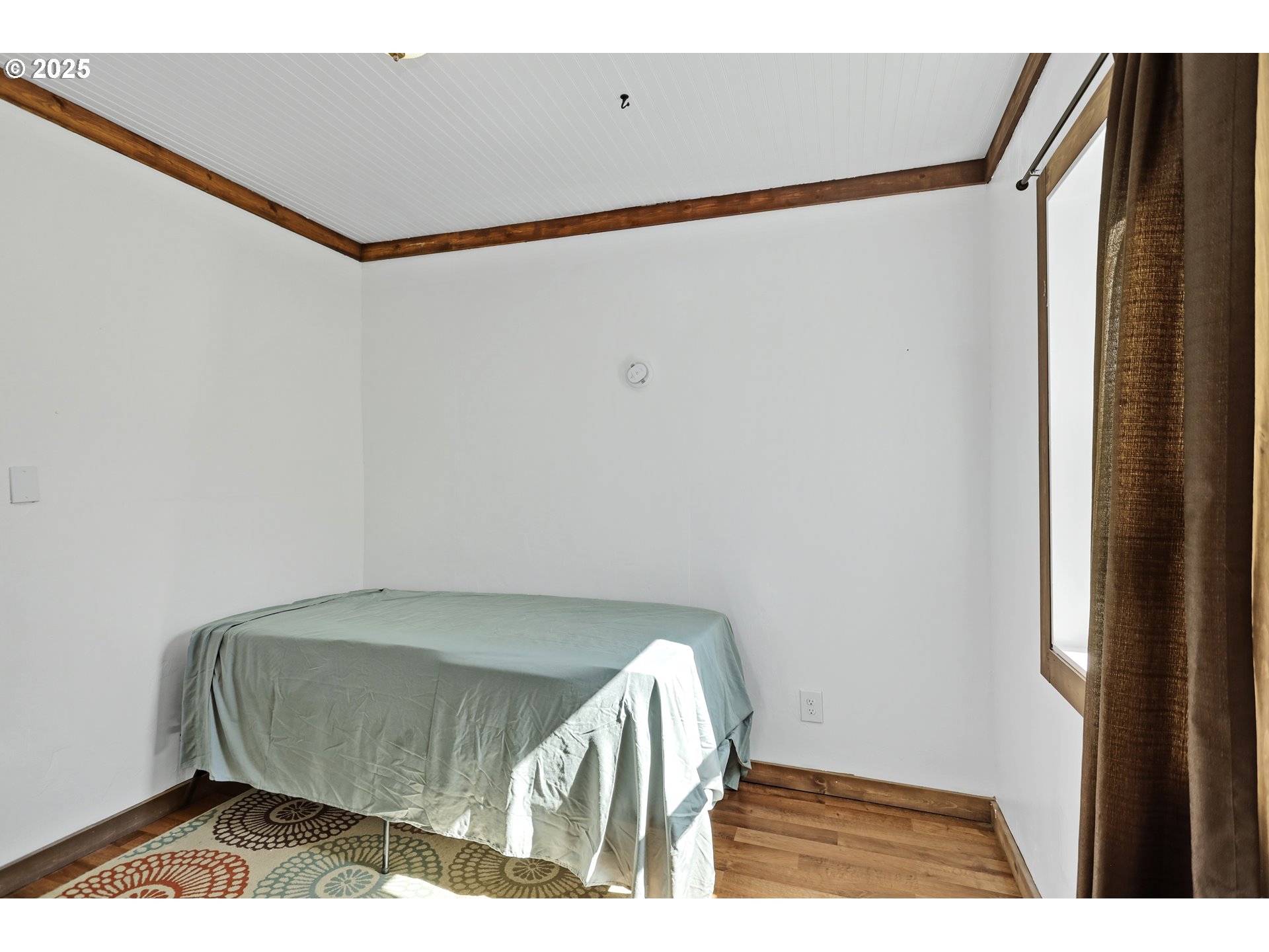 407 Southwest 4th Street Grass Valley, OR 97029 - Photo 25 of 42