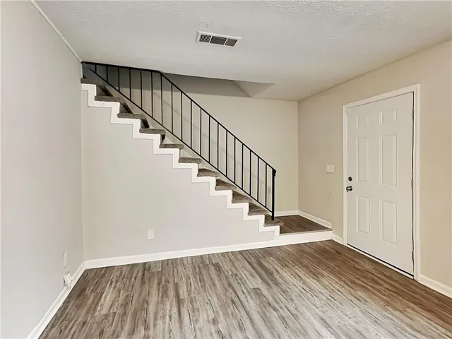 $1,200 | 1829 Whitehall Forest Court Southeast, Atlanta, GA 30316