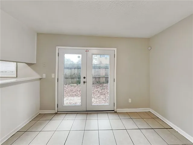 $1,200 | 1829 Whitehall Forest Court Southeast, Atlanta, GA 30316