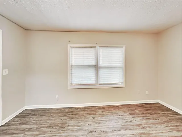 $1,200 | 1829 Whitehall Forest Court Southeast, Atlanta, GA 30316