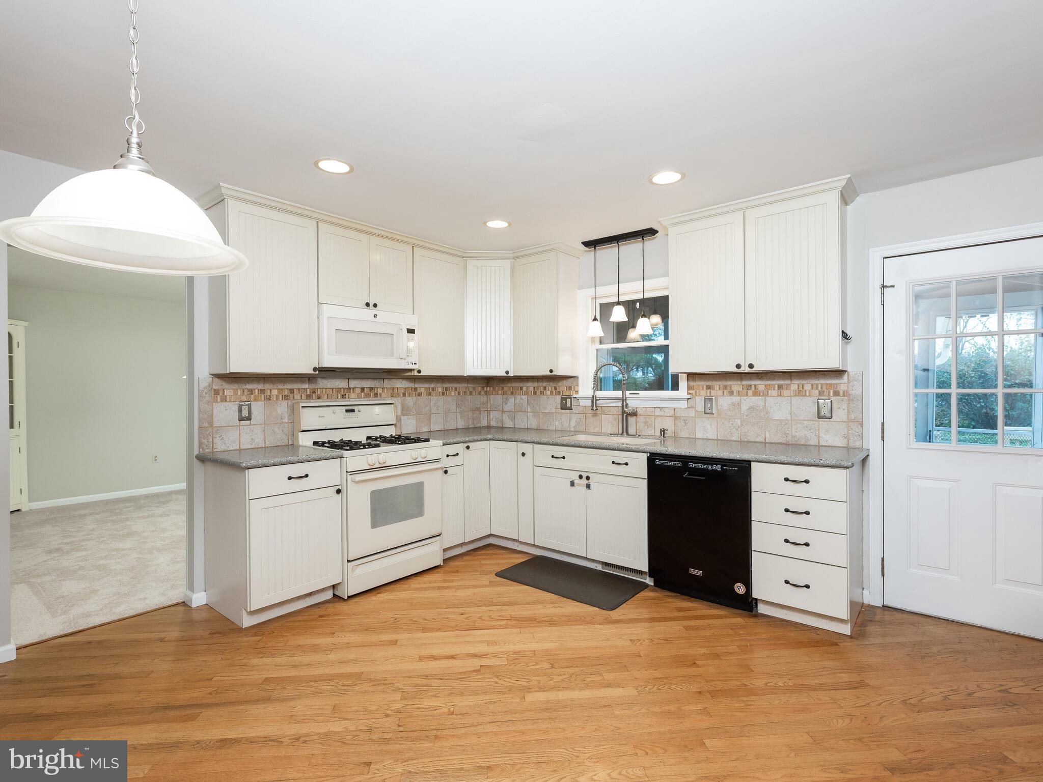 4 Krauser Road Downingtown, PA 19335 - Photo 3 of 30 Gallery Image 3