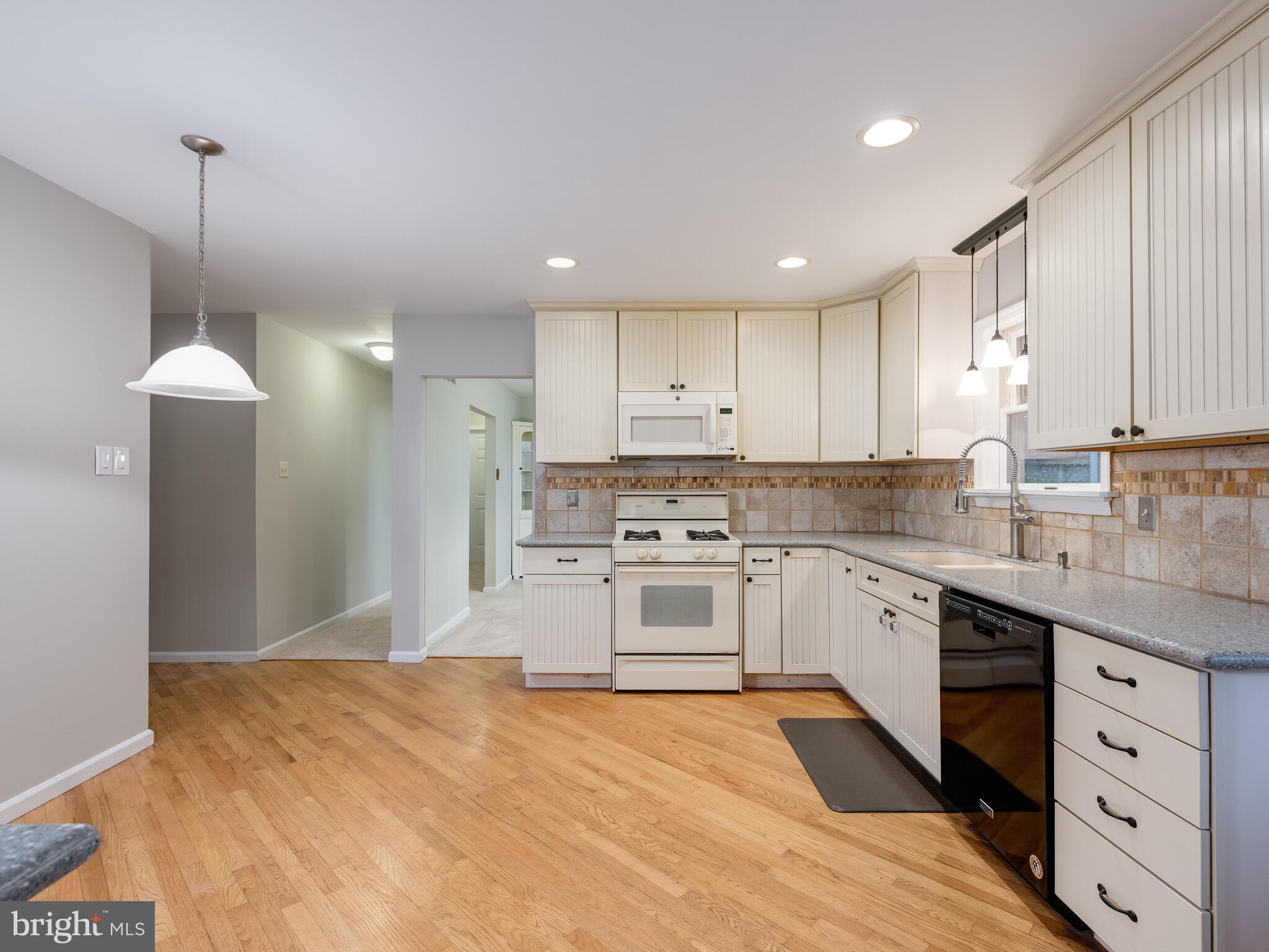 4 Krauser Road Downingtown, PA 19335 - Photo 4 of 30 Gallery Image 4