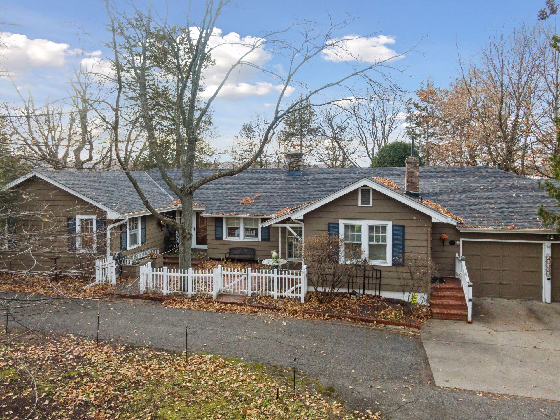 27940 Smithtown Road Shorewood, MN 55331 - Photo 13 of 40 Gallery Image 13
