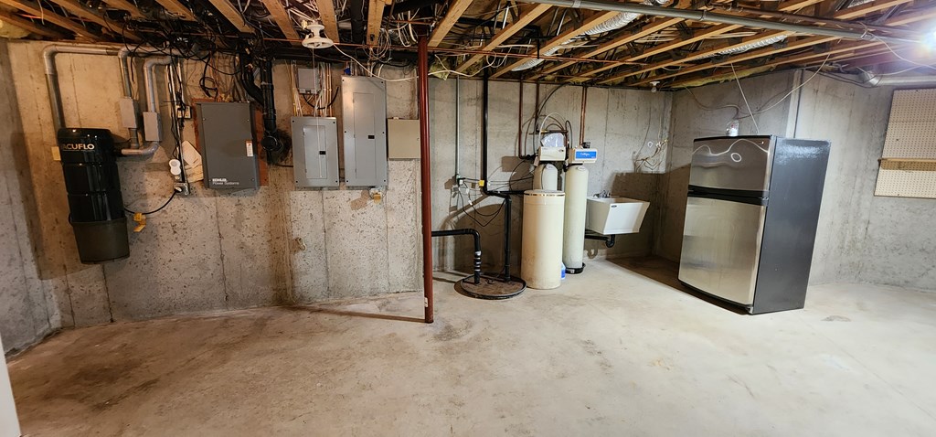 1461 North Bayshore Road Brussels, WI 54204 - Photo 61 of 70 Basement
