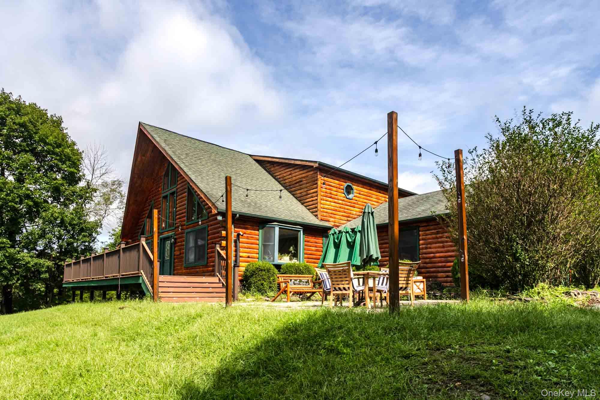 3 Old Cross Road Warwick, NY 10990 - Photo 2 of 43 Gallery Image 2