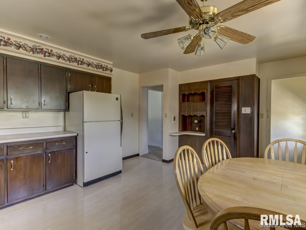 23 Monica Court Springfield, IL 62702 - Photo 11 of 27