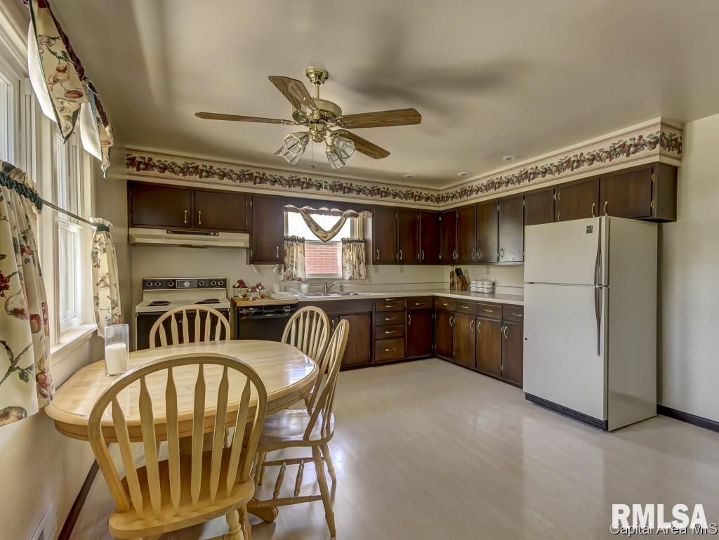 23 Monica Court Springfield, IL 62702 - Photo 7 of 27