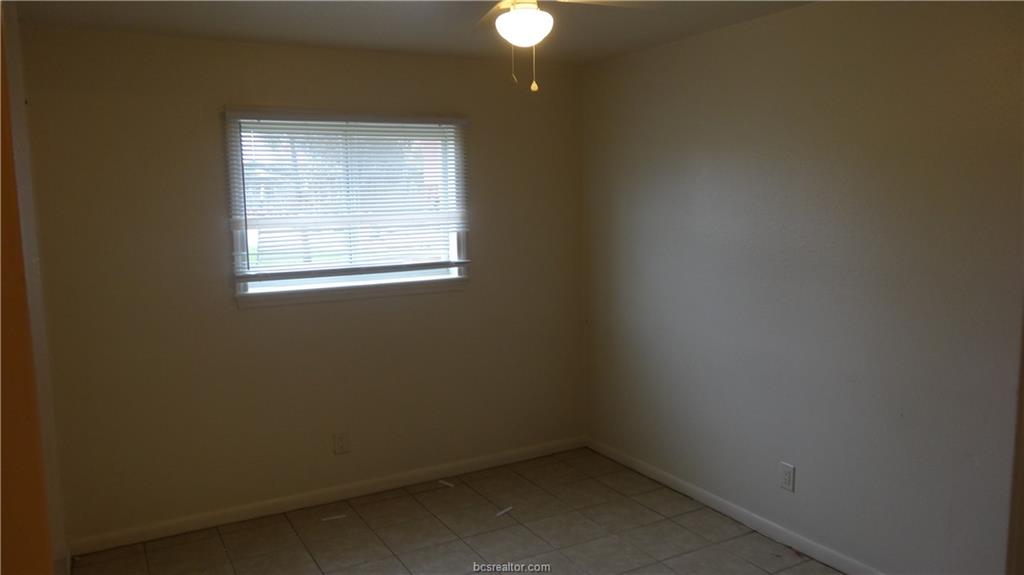 510 Avondale Avenue, Unit 7 Bryan, TX 77802 - Photo 8 of 12
