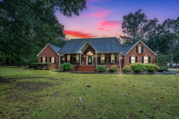 $945,000 | 1155 Highway 61, Ridgeville, SC 29472