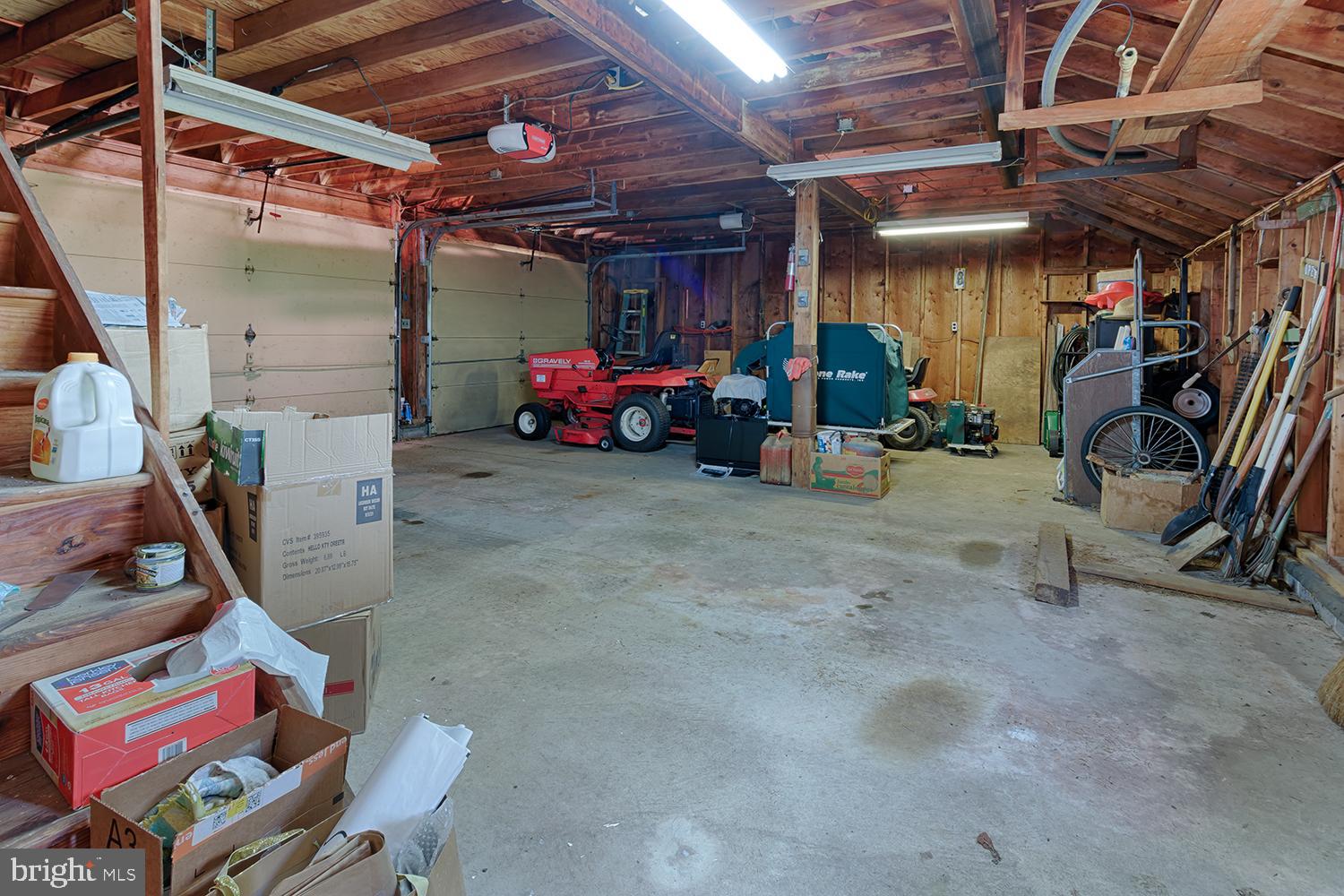 420 Medford Lakes Road Tabernacle, NJ 08088 - Photo 23 of 35 Garage