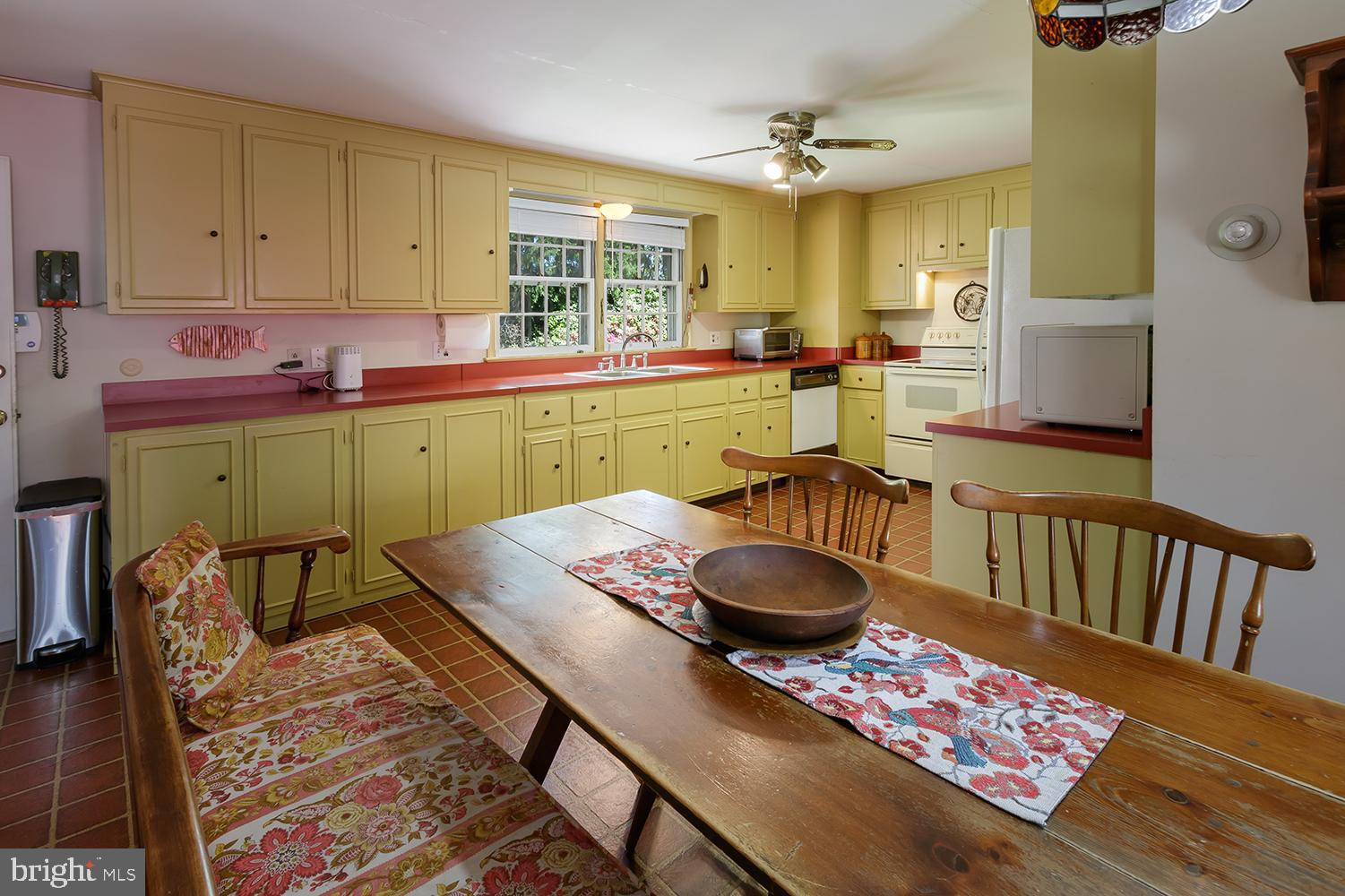 420 Medford Lakes Road Tabernacle, NJ 08088 - Photo 10 of 35 Kitchen with large table area