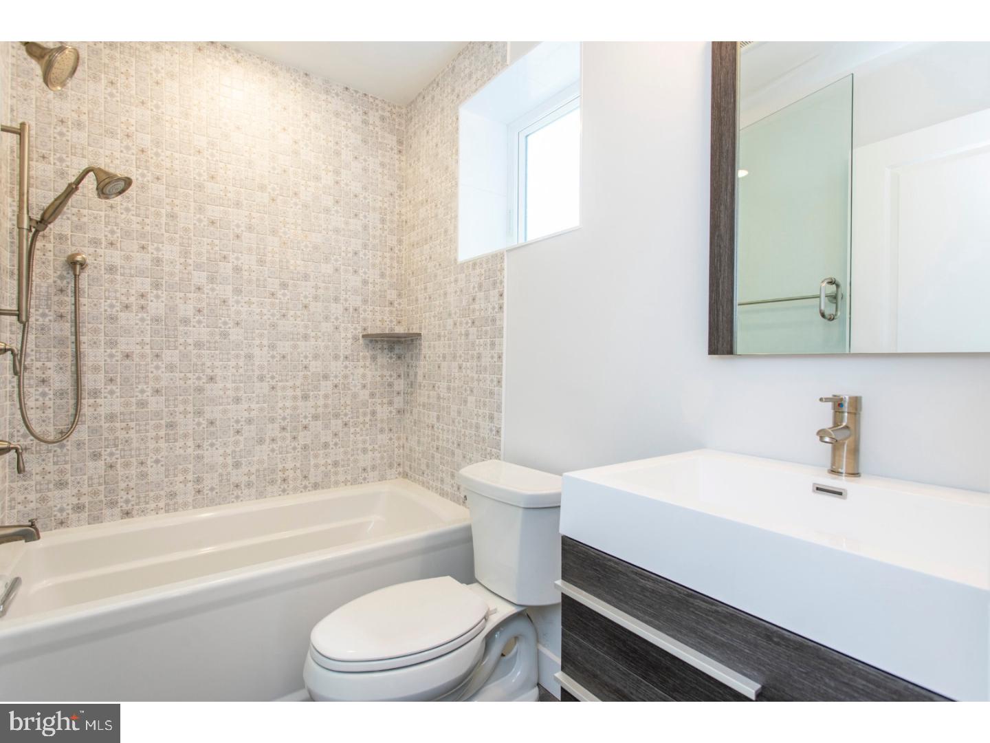 779 South Cleveland Street Philadelphia, PA 19146 - Photo 17 of 25