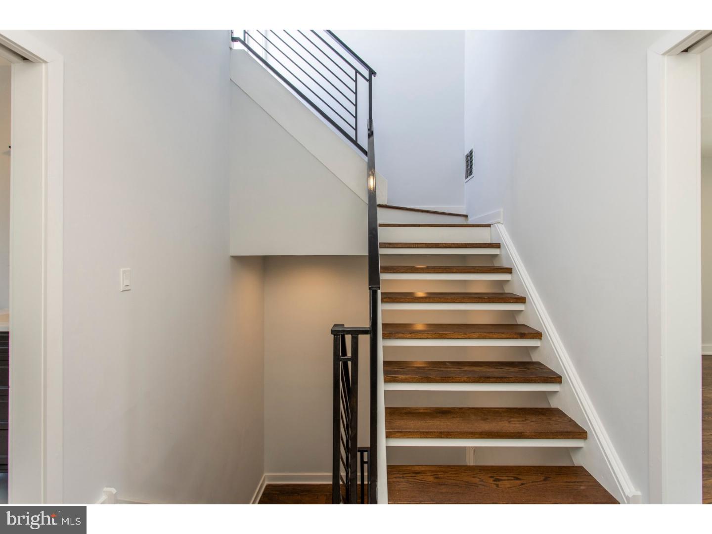 779 South Cleveland Street Philadelphia, PA 19146 - Photo 22 of 25