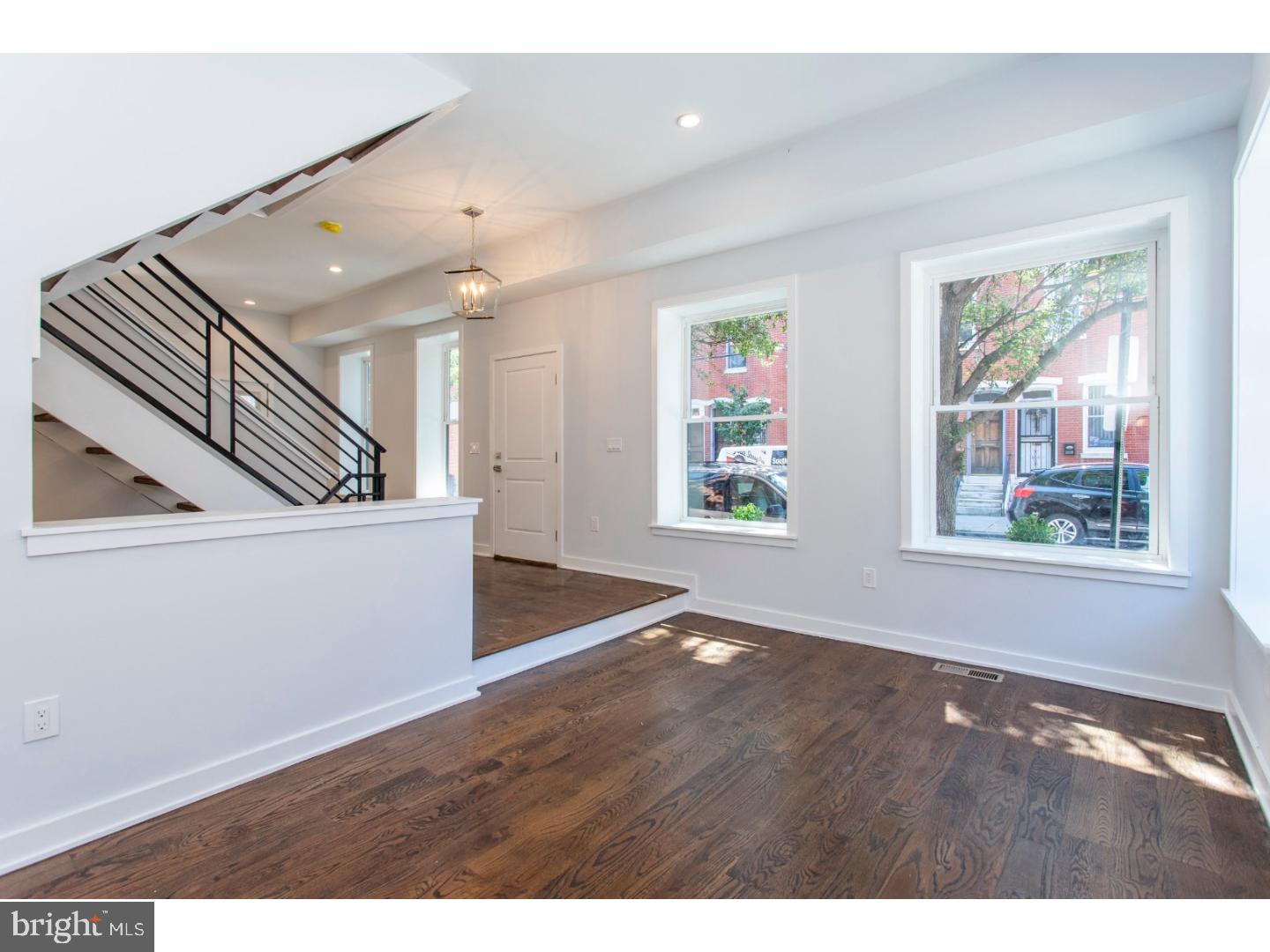 779 South Cleveland Street Philadelphia, PA 19146 - Photo 3 of 25