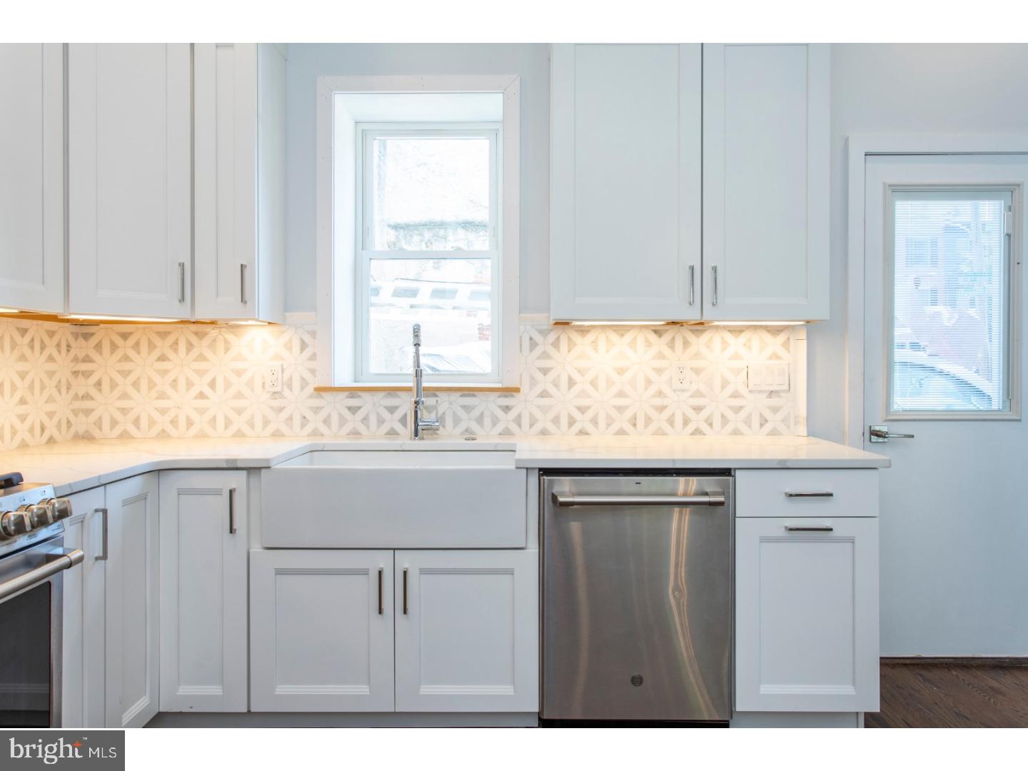 779 South Cleveland Street Philadelphia, PA 19146 - Photo 6 of 25