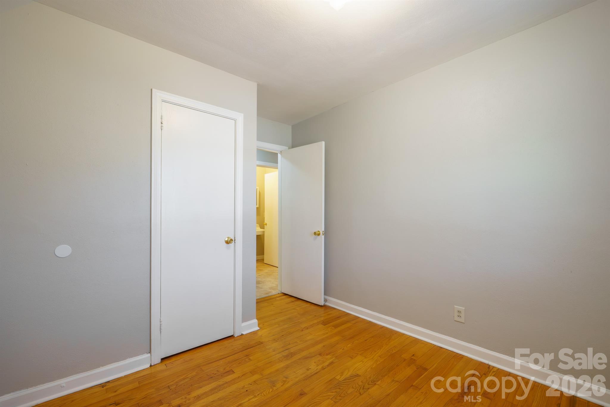 829 4th Avenue Southwest Hickory, NC 28602 - Photo 12 of 16