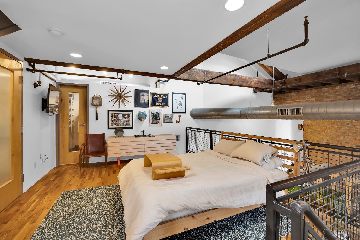 404 Reading Road, Unit 401 Cincinnati, OH 45202 - Photo 32 of 58 Gallery Image 32