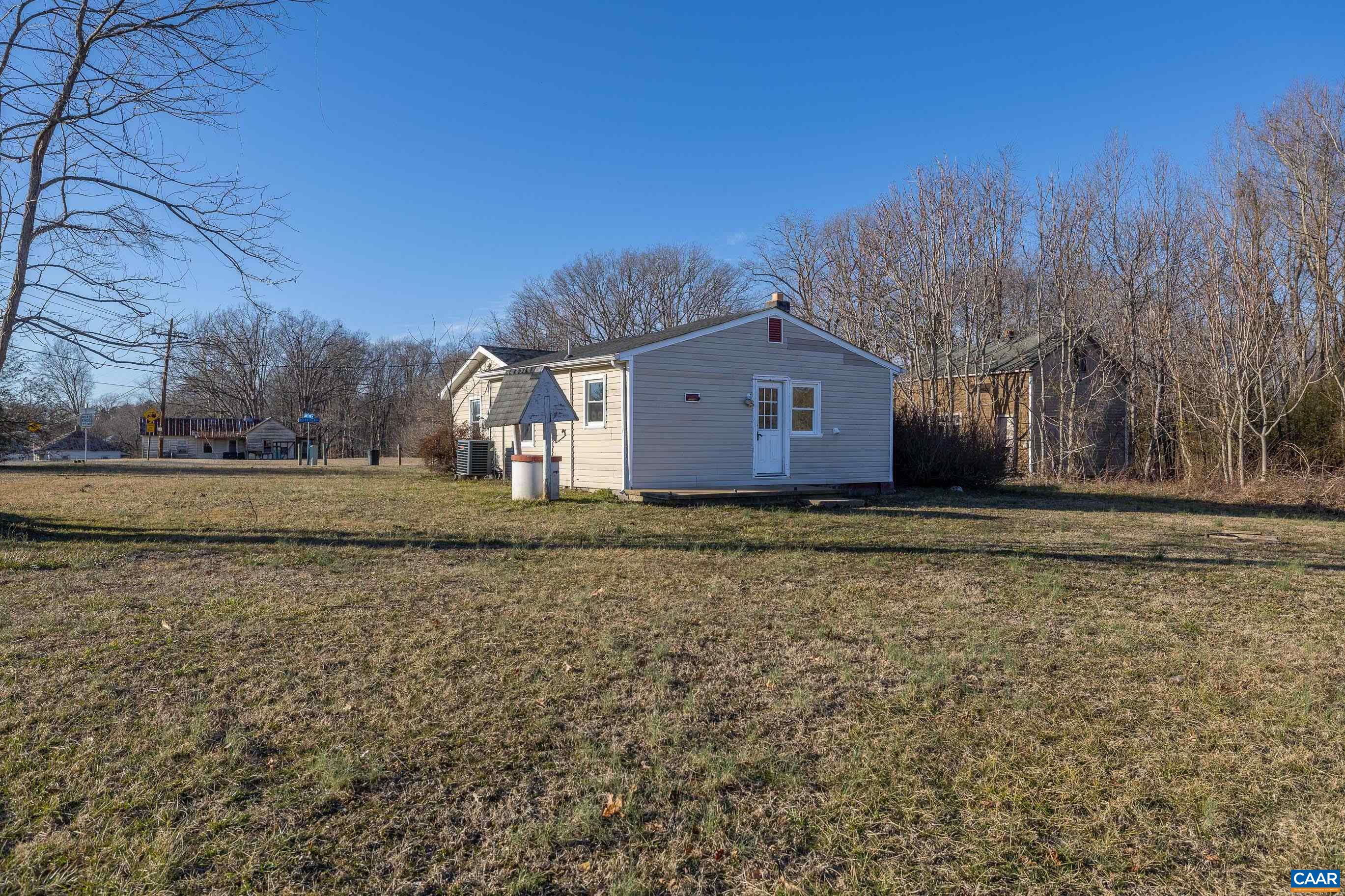 228 Old 15 Road New Canton, VA 23123 - Photo 6 of 35 Gallery Image 6