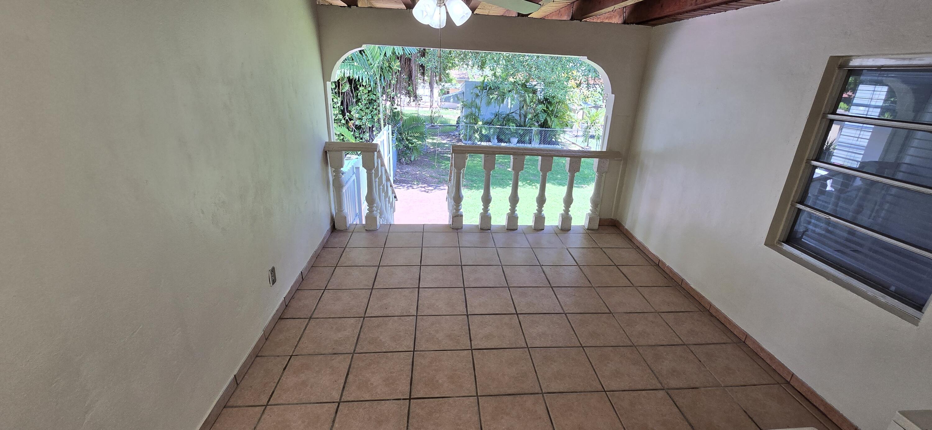 2787 Southwest 34th Court Miami, FL 33133 - Photo 8 of 22 8