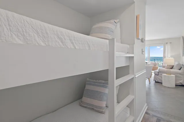 a view of entryway and hall