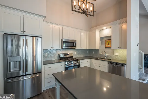 $2,350 | 895 Halston Court, Marietta, GA 30062